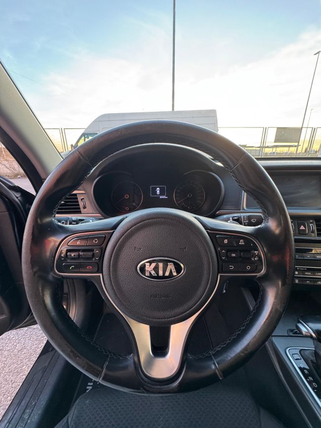 Kia Optima Business   - Foto 13