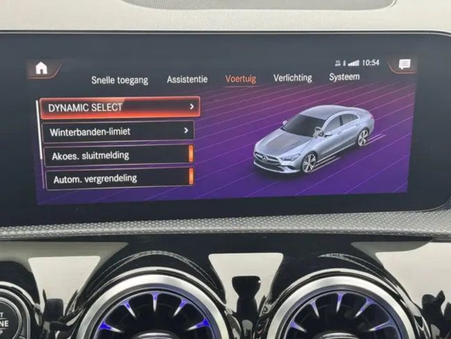 Mercedes CLA E AMG line. Híbrido enchufable.  - Foto 17