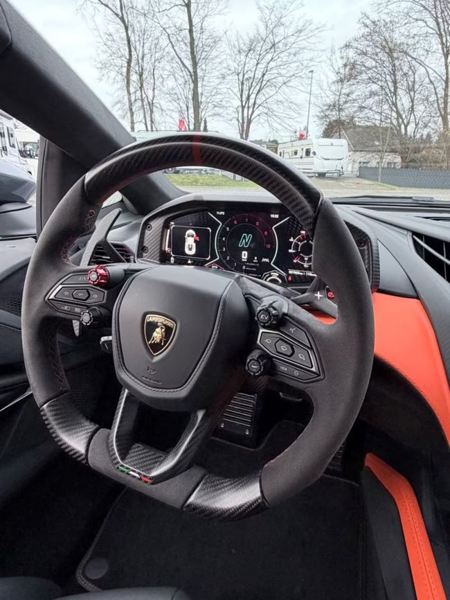 Lamborghini Revuelto Altanero V12 6.5  - Foto 3