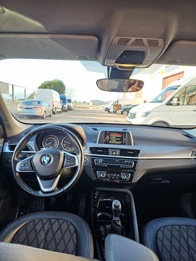 BMW X1 sDrive18d  - Foto 6
