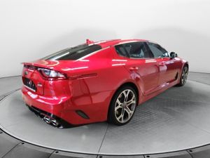 Kia Stinger GT 3.3 370cv  - Foto 8