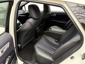 Toyota Mirai Hydrogen  - Foto 9