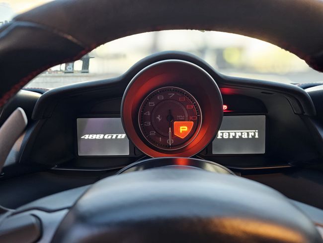 Ferrari 488 GTB  - Foto 24