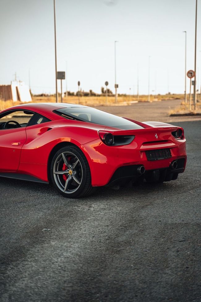 Ferrari 488 GTB  - Foto 3