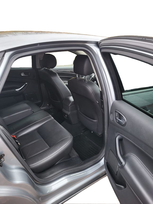 Ford Mondeo Ghia   - Foto 12