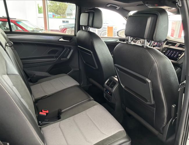 Volkswagen Tiguan R Line  - Foto 11