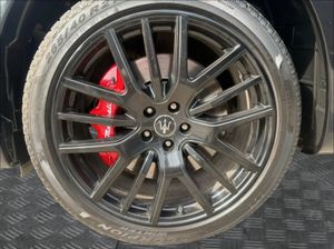 Maserati Levante Modena  - Foto 25