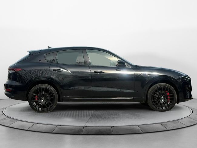 Maserati Levante Modena  - Foto 8