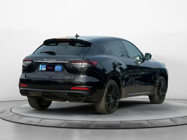 Maserati Levante Modena  - Foto 9