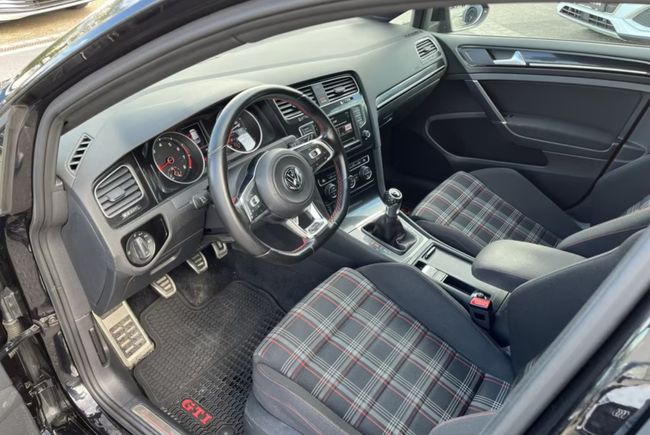 VW Golf GTI VII  - Foto 10