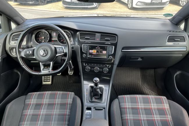 VW Golf GTI VII  - Foto 14