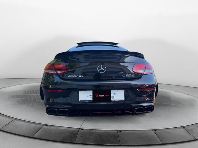 Mercedes-Benz C 63s AMG  - Foto 12