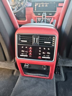 Porsche Cayenne Platinum Edition  - Foto 31