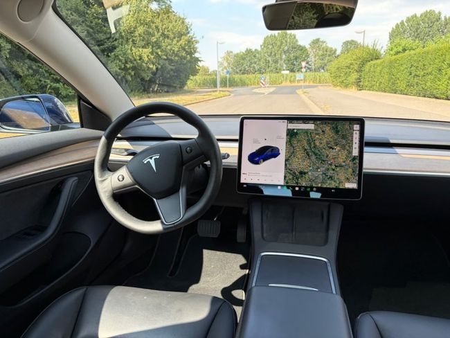 Tesla Model 3  - Foto 13