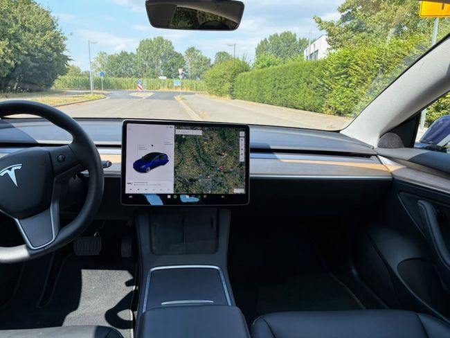 Tesla Model 3  - Foto 12