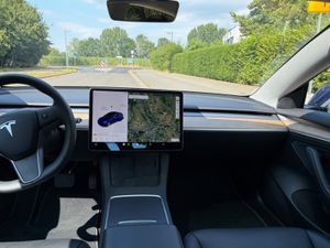 Tesla Model 3  - Foto 12