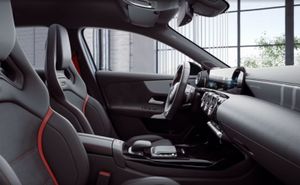 Mercedes-Benz AMG A 45 S  - Foto 10