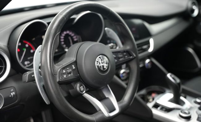 Alfa Romeo Giulia Veloce Q4  - Foto 14