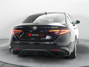 Alfa Romeo Giulia Veloce Q4  - Foto 10