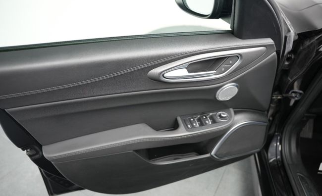 Alfa Romeo Giulia Veloce Q4  - Foto 12