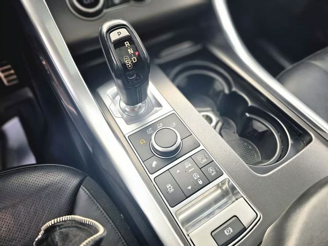 Land Rover Range Rover Sport HSE Dynamic  - Foto 24