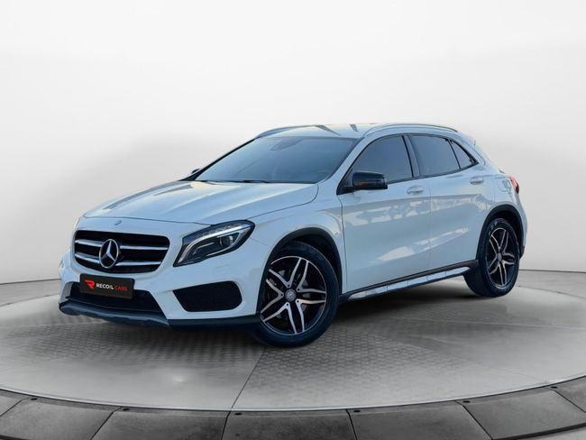 Mercedes-Benz GLA220d AMG Line  - Foto 2