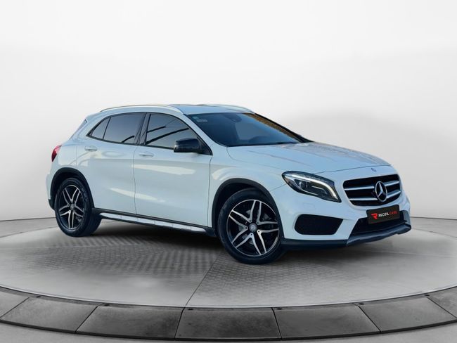 Mercedes-Benz GLA220d AMG Line  - Foto 6