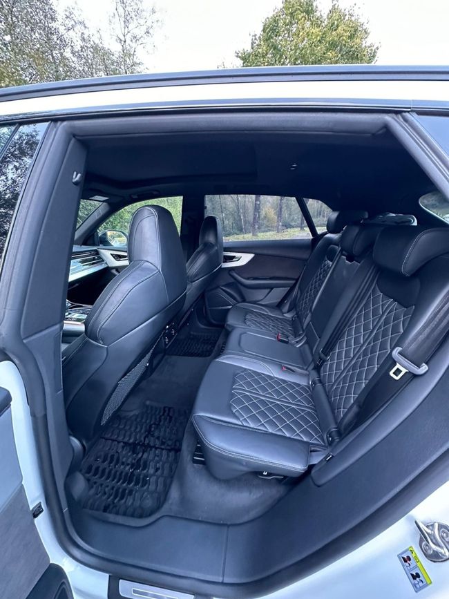 Audi Q8 S-Line / Black Line  - Foto 5
