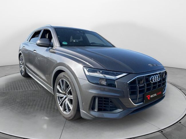 Audi Q8 55TFSI Quattro S Line  - Foto 4
