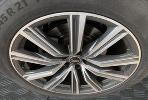 Audi Q8 55TFSI Quattro S Line  - Foto 17