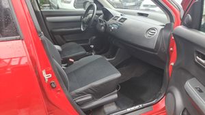 Suzuki Swift 1.3i  GL 5 puertas   - Foto 10