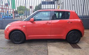 Suzuki Swift 1.3i  GL 5 puertas   - Foto 6