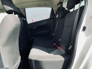 Toyota Yaris 1.4 D4D  CITY   - Foto 16