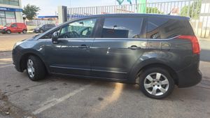 Peugeot 5008 1.6 HDI 7 PLAZAS   - Foto 4