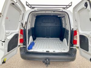 Citroën Berlingo VAN blue HDI  talla M    - Foto 9