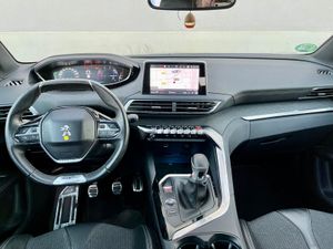 Peugeot 5008 1.5 BLUE HDI    S&S  GT Line  130CV   - Foto 31