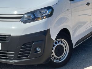 Citroën Jumpy combi 1.5 blue HDi talla M  Confort S&S  120cv   - Foto 18
