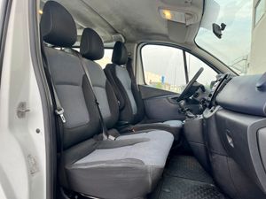 Opel Vivaro 1.6 CDTi  BITURBO combi  9 PLAZAS   - Foto 15