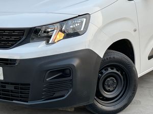 Peugeot Partner pro standard  blue HDi    - Foto 30