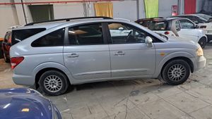 SsangYong Rodius 270 XDi LIMITED AUTOMATICA   - Foto 5