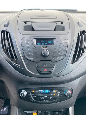 Ford Tourneo Courier Ambiente 1.5 TDCi 55 kW (75 CV)  - Foto 20