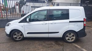 Ford Tourneo Courier Ambiente 1.5 TDCi 55 kW (75 CV)  - Foto 4