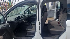 Ford Tourneo Courier Ambiente 1.5 TDCi 55 kW (75 CV)  - Foto 10