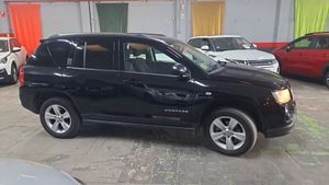Jeep Compass 2.2 CRD Limited 4X2  - Foto 14