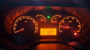 Fiat Linea 1.3 16v Dynamic 90 CV Multijet  - Foto 10