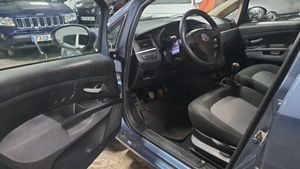 Fiat Linea 1.3 16v Dynamic 90 CV Multijet  - Foto 15