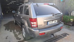 Jeep Grand Cherokee 3.0 V6 CRD   LIMITED  - Foto 28