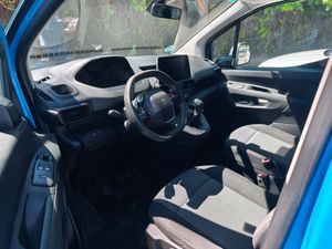 Peugeot Partner Premiun Standard BlueHDI 100cv  - Foto 4