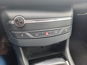 Peugeot 308 5p Active Pack BlueHDi 130 S&S  - Foto 9