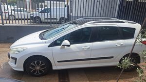 Peugeot 308 SW Confort 1.6 HDi 110 FAP 6 vel.  - Foto 3